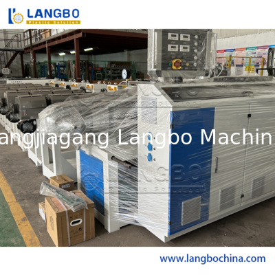 Équipement de fabrication de tubes de conduit électrique en PVC, chaîne de production complète d'extrusion de tubes en PVC