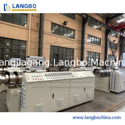 Fabricant chinois HDPE LDPE PE PVC Pipe Machine d'extrusion plastique bon prix