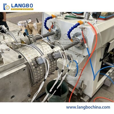 Machine automatique de tuyaux en PVC à double vis, ligne de production de tuyaux en PVC