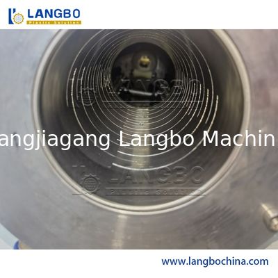 Machines de fabrication de tuyaux d'eau en plastique PVC Extrudeuses de tuyaux avec système de contrôle automatique