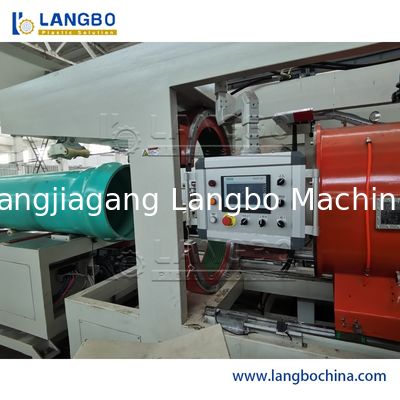 Machines de fabrication de tuyaux d'eau en plastique PVC Extrudeuses de tuyaux avec système de contrôle automatique