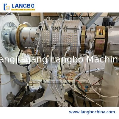 Équipement d'usine de fabrication de tubes en PVC UPVC CPVC Machines d'extrusion de tubes