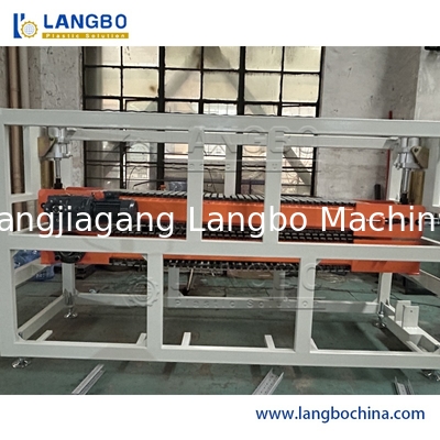 Machine à fabriquer des tuyaux en PVC à haute efficacité pour la construction et l'agriculture avec prix de fabrication