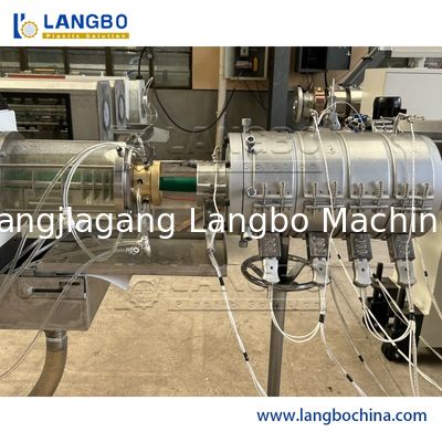 Machine d'extrusion de tuyaux PE/PP/PVC/PPR en plastique de 20 mm 25 mm 32 mm 40 mm 50 mm 63 mm 75 mm 90 mm 110 mm