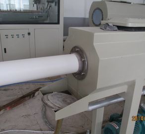 Fibre jumelle conique à faible bruit de PVC de boudineuse à vis renforçant la fabrication douce de tuyau