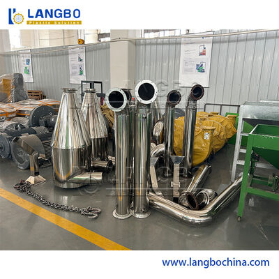 Produit de déchets de profilés de tuyaux en plastique