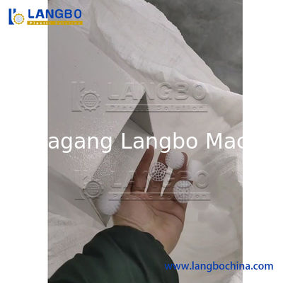 Ligne de production de médias à extruder