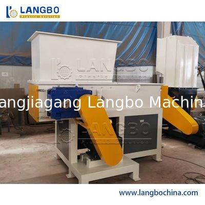 Machine de broyage automatique de déchets plastiques