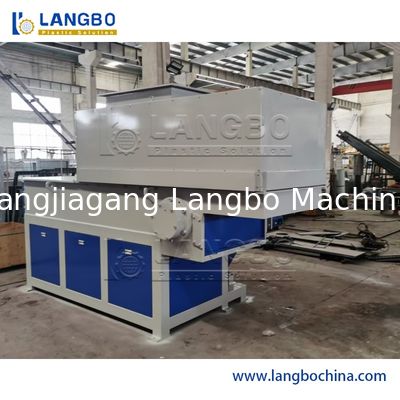 Machine de broyage automatique de déchets plastiques