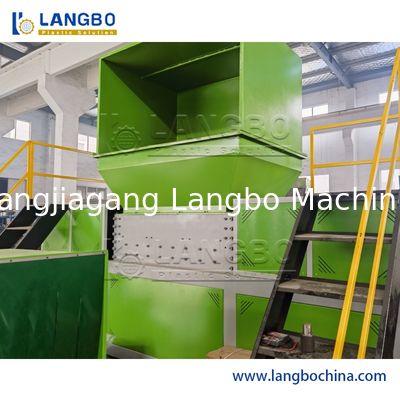 Broyeur déchiqueteur horizontal de déchets plastiques entièrement automatique, nouveau moteur, concassage de tuyaux en PVC, tuyaux ondulés en PE, machine de déchiquetage et de recyclage