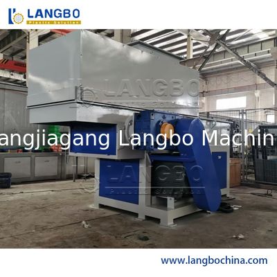 Broyeur déchiqueteur de plastique Broyeur de plastique automatique pour bouteilles en plastique