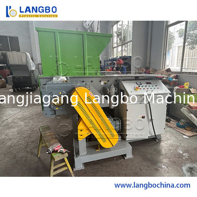 Machine de recyclage, broyage, lavage/essorage et déchiquetage de déchets de bouteilles PET/PEHD/PEBD/PP/PE, films et sacs tissés en plastique