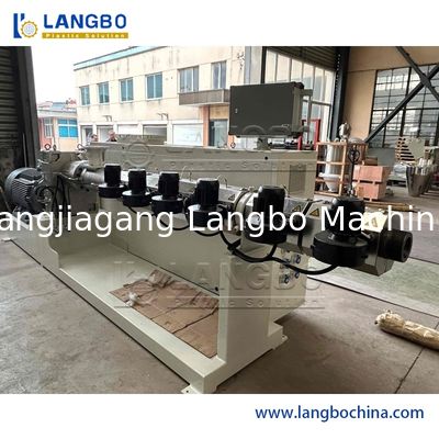 Boudineuse à vis simple en plastique 150 - 1500KG/vitesse de H pour le tuyau d'eaux d'égout de PE