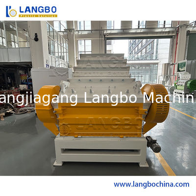 Des bouteilles en plastique pour animaux de compagnie PP PE Flocons de recyclage de concassage