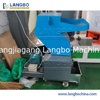 Broyeur/Concasseur de bouteilles PET de déchets industriels - Ligne de production de broyage de bouteilles en plastique