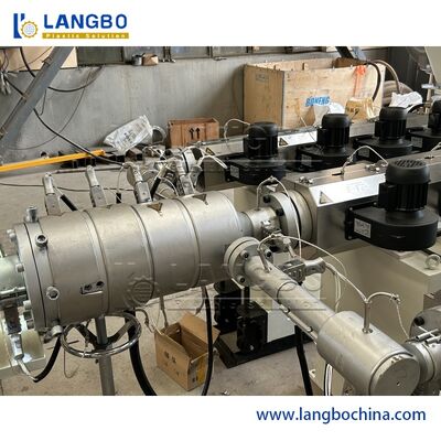 Machine de fabrication de tubes PPR à extrusion automatique à économie d'énergie de 16-63 mm