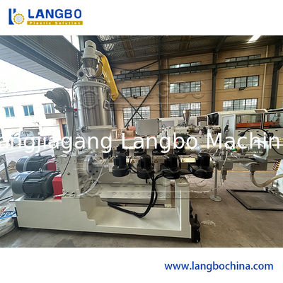 Ligne d'extrusion de tuyaux PPR de grand diamètre avec une vitesse de production de 12 m/min et un contrôle par API SIEMENS