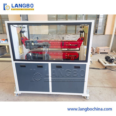 Ligne à haute production capacité d'extrusion de profil de PVC de la taille 250KG/H de profil de 300MM