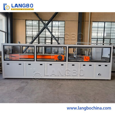 ligne d'extrusion de profil de PVC de 300mm avec la double boudineuse à vis conique