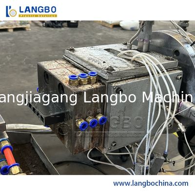 Plastique UPVC PVC plafond gouttière câble tronçon fenêtre porte cadre panneau mural planche creuse coin perle WPC revêtement de sol Profil de production d'extrusion