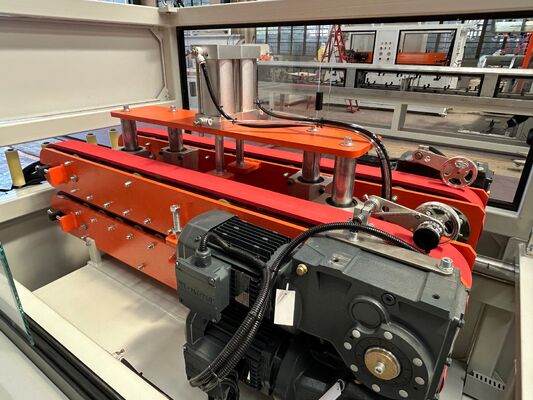 Machine d'extrusion de plastique Équipement en plastique PVC PP PE Extrudeuse de tuyaux de PVC