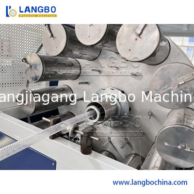 Machine pour tuyau d'arrosage en PVC souple renforcé de fibres Machine d'extrusion de tuyau d'arrosage en PVC