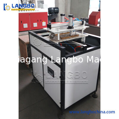 Machines/extrudeuses pour la fabrication de profilés de panneaux de plafond en PVC en plastique