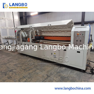 Extrudeuse conique à double vis 55/110 pour profilés PVC, ligne d'extrusion pour goulottes de câbles de 1180 mm avec moteur de 22 kW