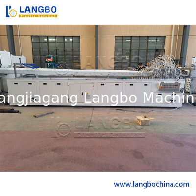 PP HDPE Mpp PE Tuyau composite ondulé en plastique Profil WPC Extrudeuse Extrusion Fabrication Machine Ligne de production