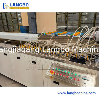 PP PE bois plastique composite WPC revêtement murale de revêtement de revêtement de revêtement de revêtement de revêtement de revêtement de revêtement de revêtement