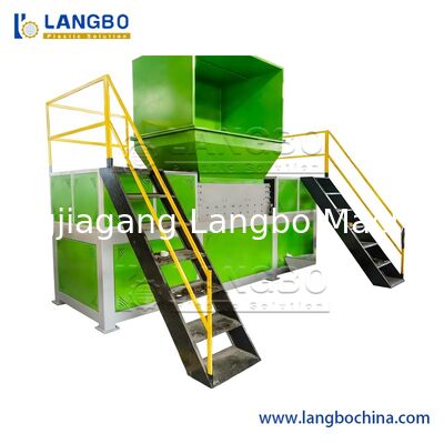 Machine de déchiquetage et de concassage industrielle à double arbre pour le recyclage de métaux/plastiques/pneus/caoutchouc/bois