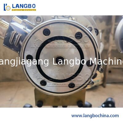 Ligne d'extrusion de tuyaux en PVC avec machine à bague pour la fabrication de tuyaux