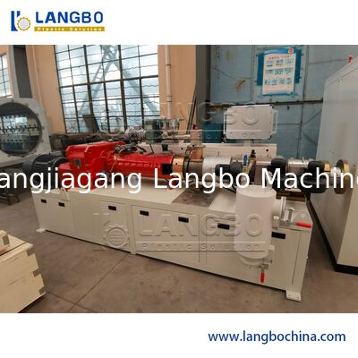 Panneau de commande facultatif jumeau conique d'écran tactile de moteurs à courant alternatif de boudineuse à vis de Wpc