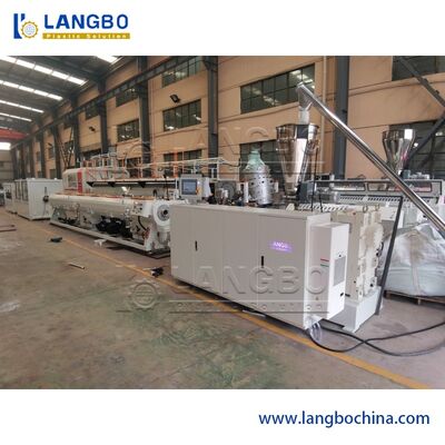 Extrudeuse de tuyaux en PVC à grande vitesse pour les tuyaux d'alimentation en eau