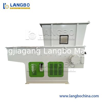 Déchets plastiques Déchets métalliques contreplaqué bois palettes plastique PP HDPE LDPE PVC morceaux de tuyaux de déchets recyclage machine à déchiqueter à axe unique