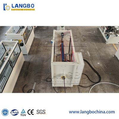 Machine de fabrication de tuyaux en PE / HDPE de 16 à 400 mm et ligne de production de tuyaux en plastique