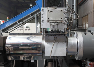 La ligne en plastique adaptée aux besoins du client granule de pelletisation de HDPE réutilisent la basse électricité de machine