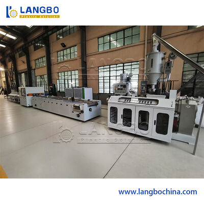 Machine de pontage WPC | Refroidissement contrôlé pour réduire la déformation des planches