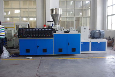Ligne vis 220 d'extrusion de tuyau de PVC de double - tension d'entrée 415V