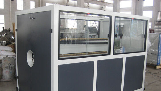 Ligne d'extrusion de tuyaux PPR durable avec deux voies à rampe et plusieurs voies à rampe