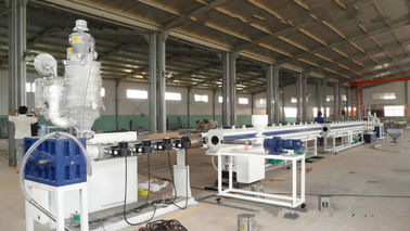 Ligne 12m/minute d'extrusion de production de tuyau de Ppr de grand diamètre avec le système à télécommande