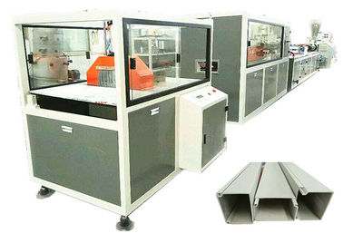 Fabrication jumelle de débourbage de câble électrique de machine d'extrusion de profil de PVC de vis