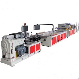 Extrudeuse de profil de la ligne d'extrusion de profil de PVC de production de panneau de mur/WPC faisant la machine