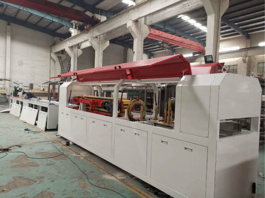 Ligne d'extrusion de panneau d'extrusion de panneau de mousse de PVC de certificat de la CE pour le produit de profil