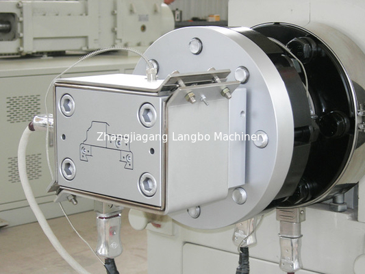 Ligne de production de machines d'extrusion de profilés de fenêtres en PVC en plastique de génération personnalisée