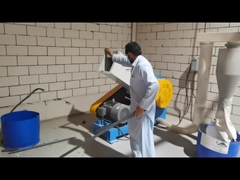 Produit de déchets de profilés de tuyaux en plastique